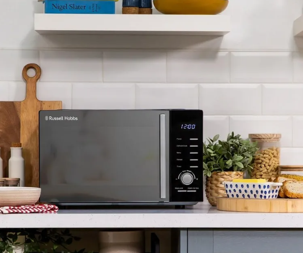 How Much Electricity Does a Microwave Oven Use?